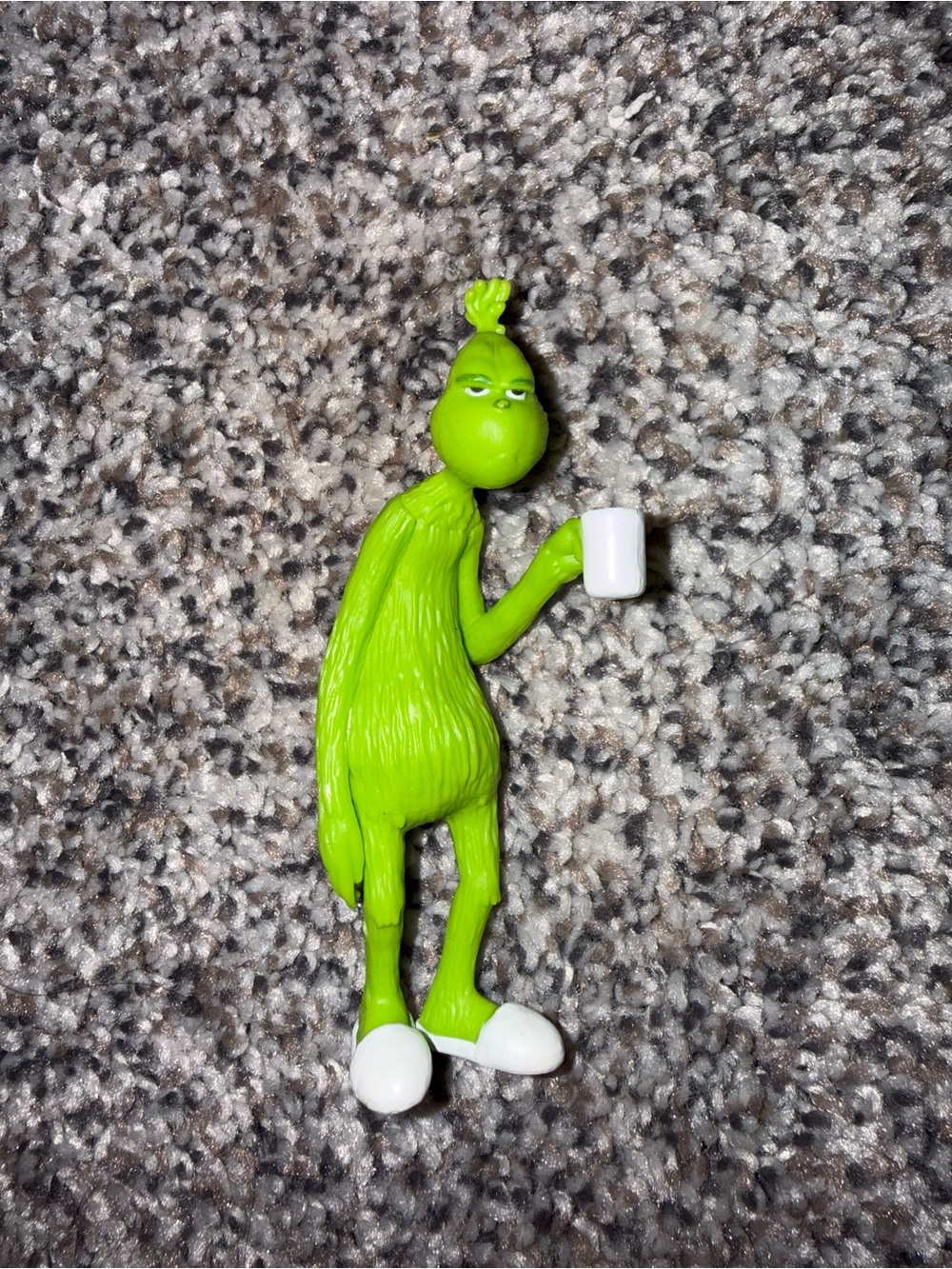 The Grinch Holding Mug Figurine Dr. Seuss Christmas Collectible Toy Decor
